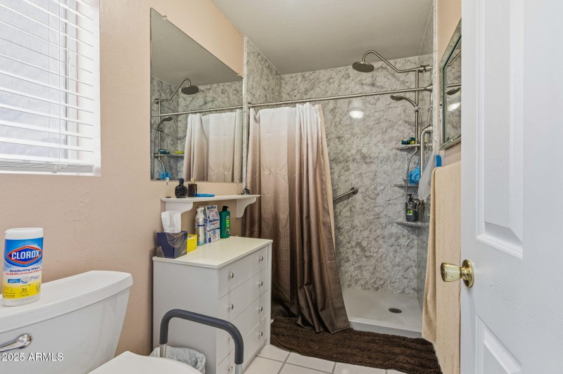 20-web-or-mls-8735 W Pineveta Dr-20