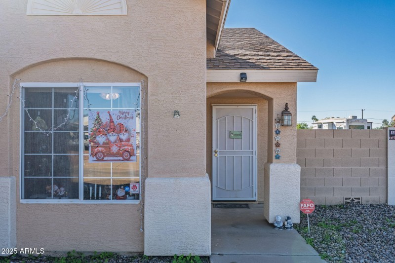 3-web-or-mls-8735 W Pineveta Dr-3