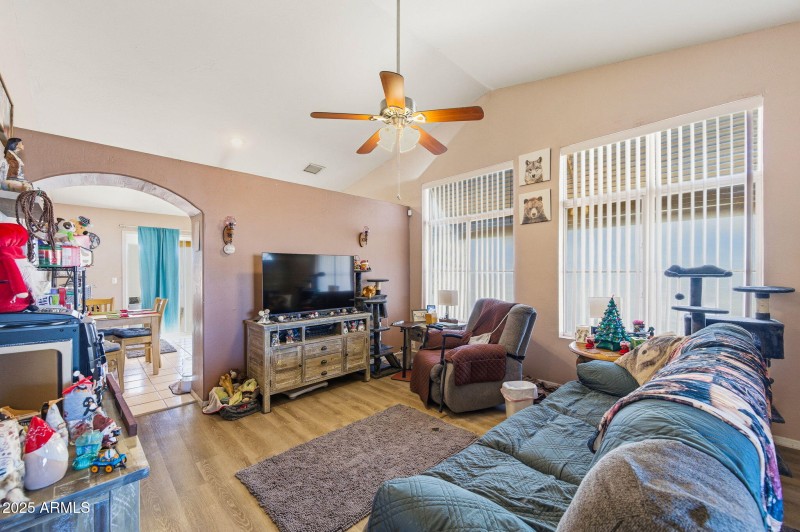 10-web-or-mls-8735 W Pineveta Dr-10