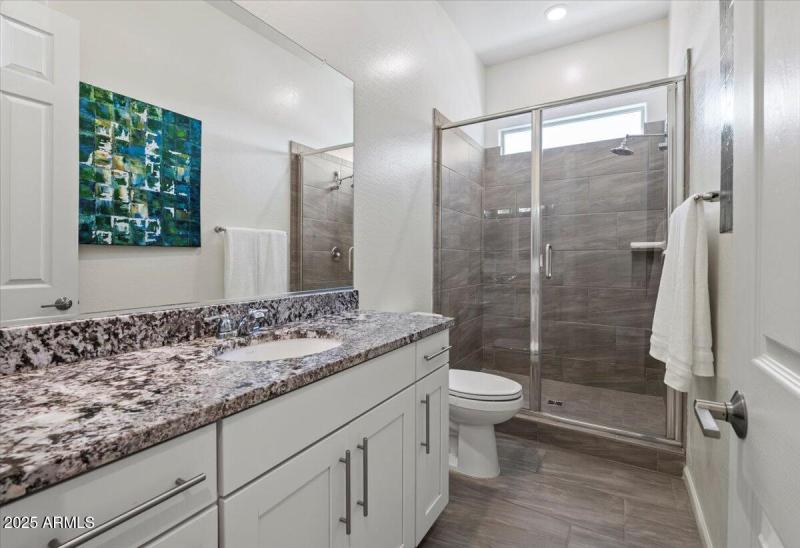 17-18562 W Thistle Landing Dr 06