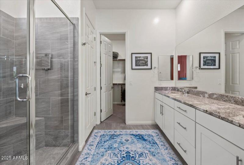 21-18562 W Thistle Landing Dr 12