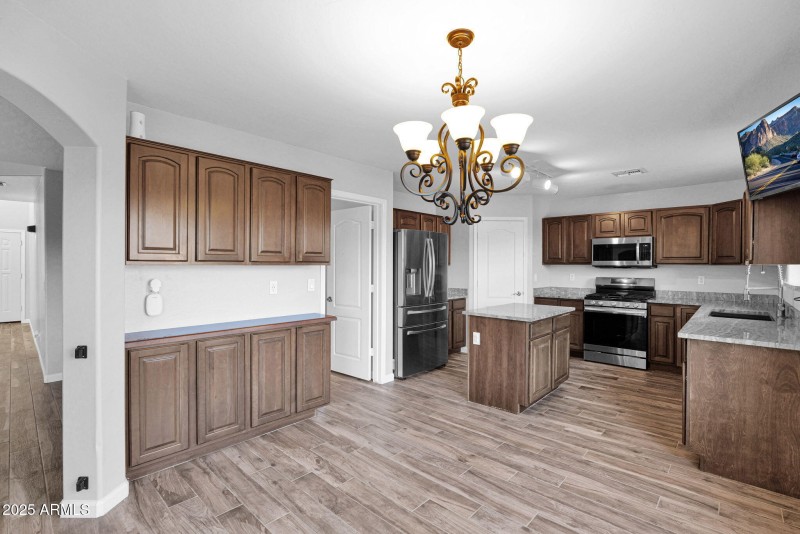 18-web-or-mls-P1393722