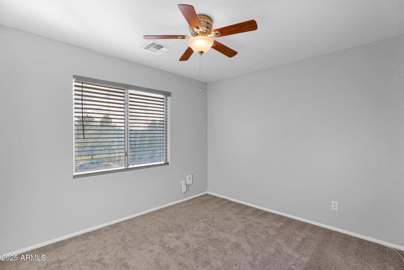 28-web-or-mls-P1393737