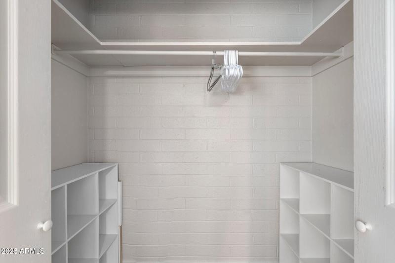 20230207224932380925000000-o