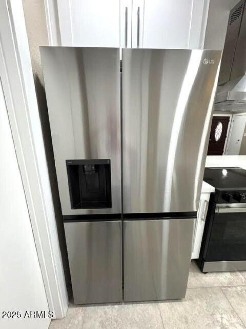Kitchen Appliances LG Refrigerator