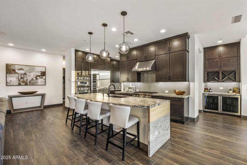 Kitchen and Bar area