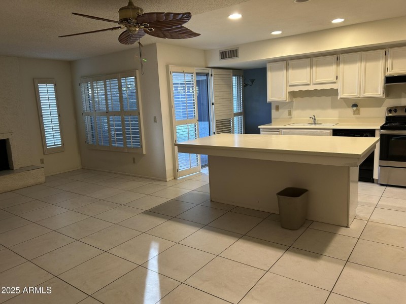 kitchen interactive with fam rm