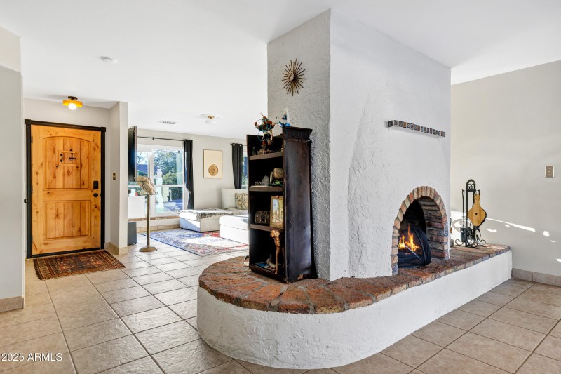 1291 S Red Rock Ct-9