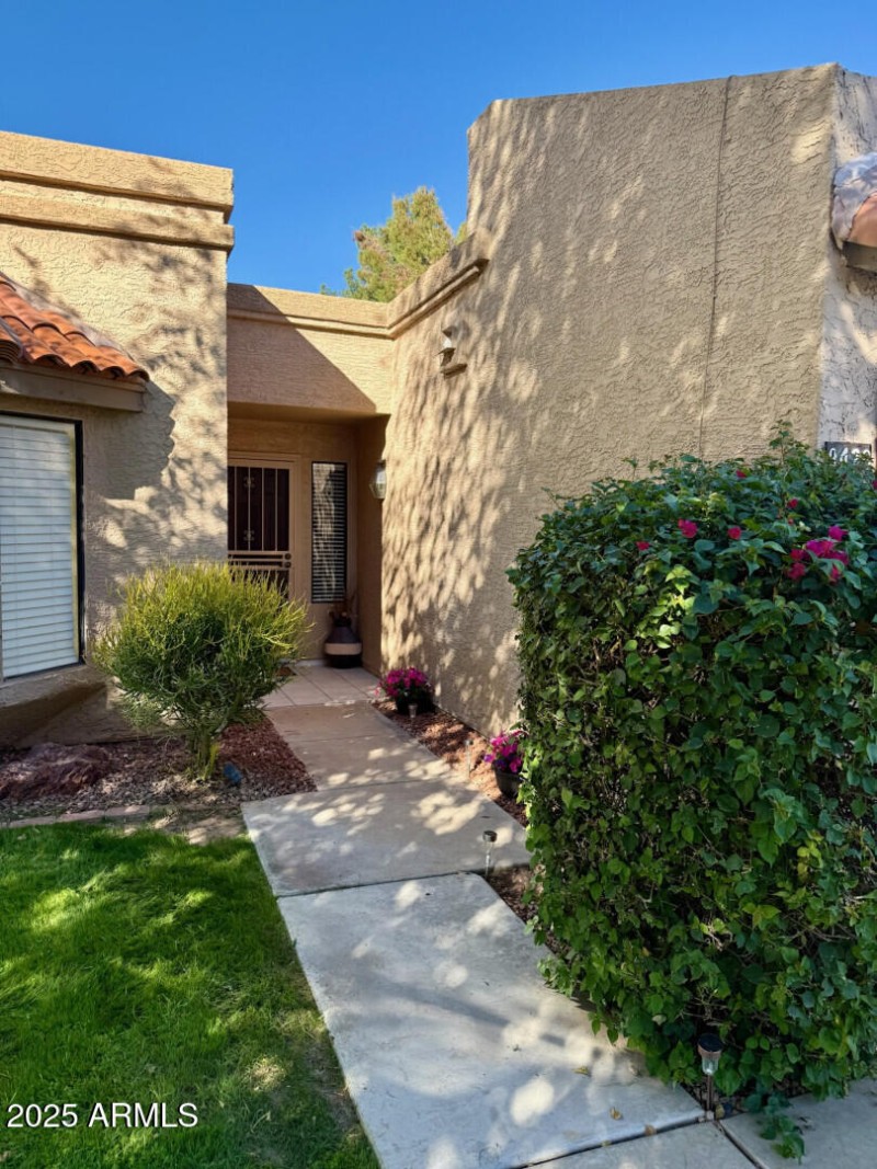 9428WMcRaeWay_62691_3