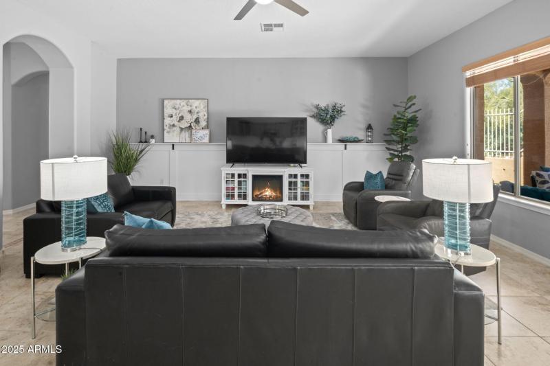 38-web-or-mls-_TMR6694