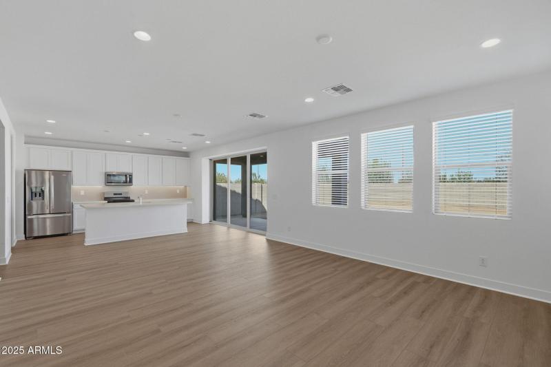 Great Room W Window Treatments