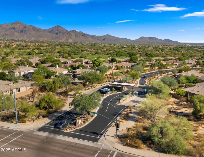 54-web-or-mls-Guard Gate2