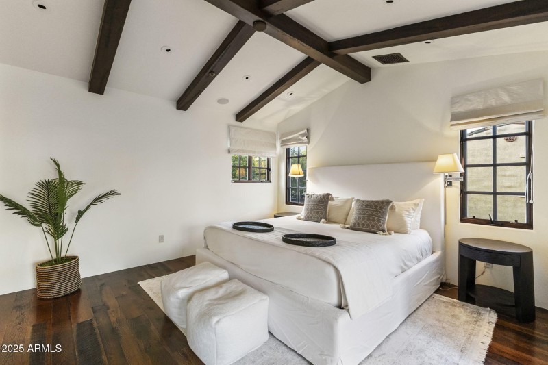 38-8669 - Bedroom 4 - Guest Quarters Se