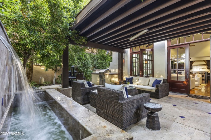 44-8268 - Back Patio - Water Feature