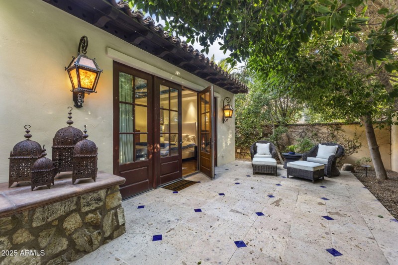 45-8275 - Back Patio - Water Feature