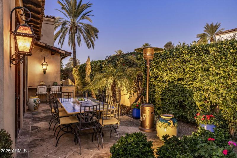 25-0536 - Privacy and BBQ Bar