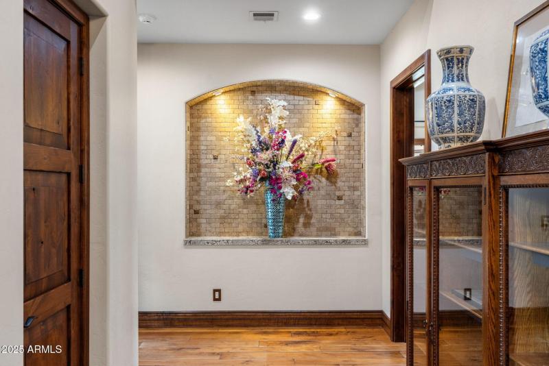 55-Hallway to Primary (2)