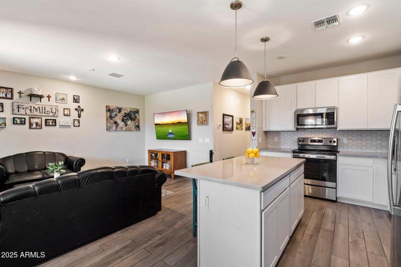 Wood look tile flooring