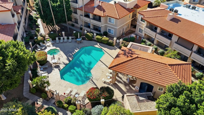 24_dji_20251205105123_0017_d