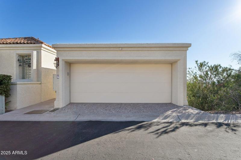 1-web-or-mls-3800-e-lincoln-dr-7