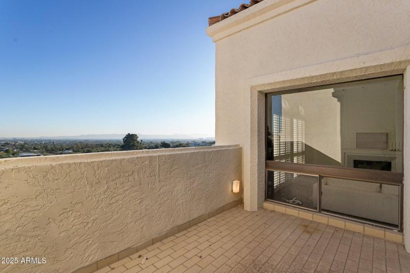 76-web-or-mls-3800-e-lincoln-dr-7