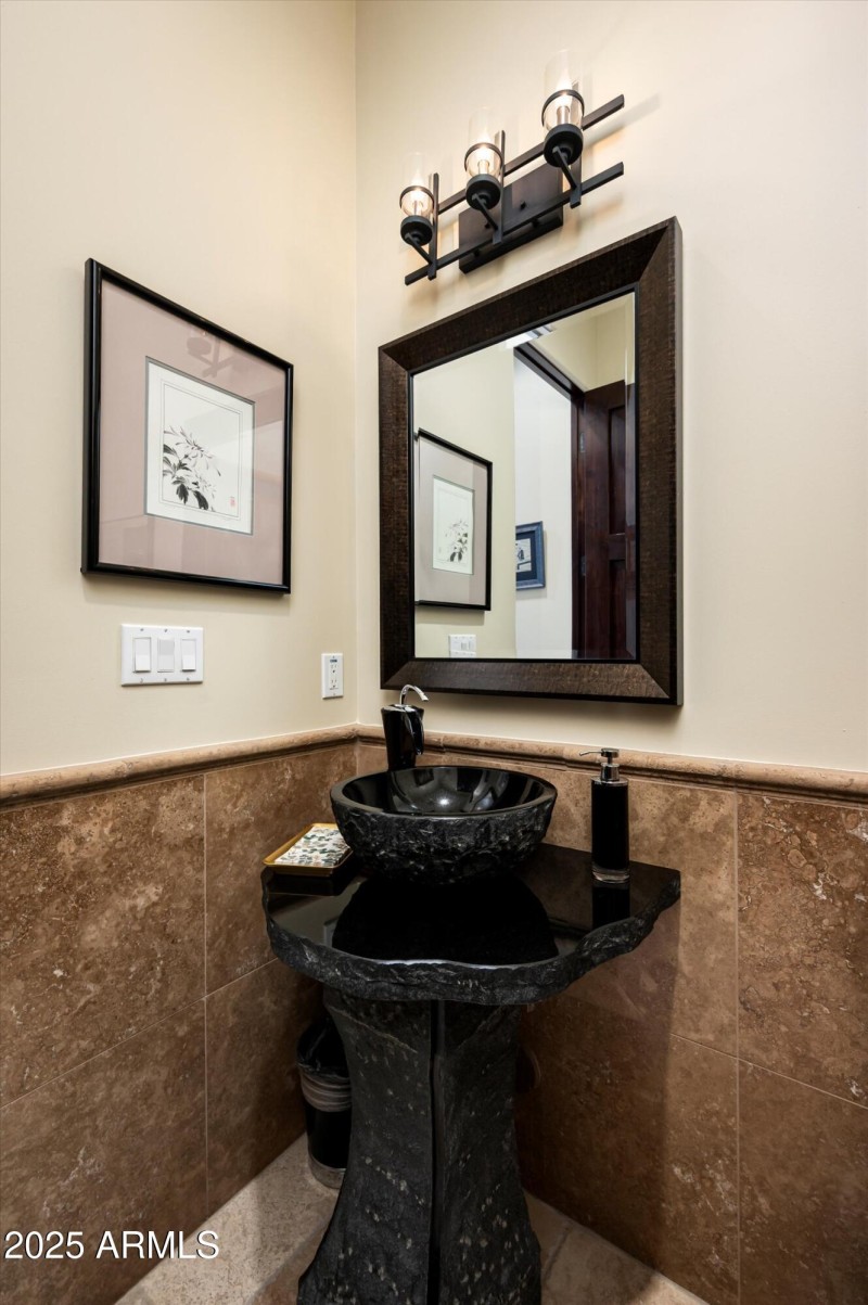 Powder room