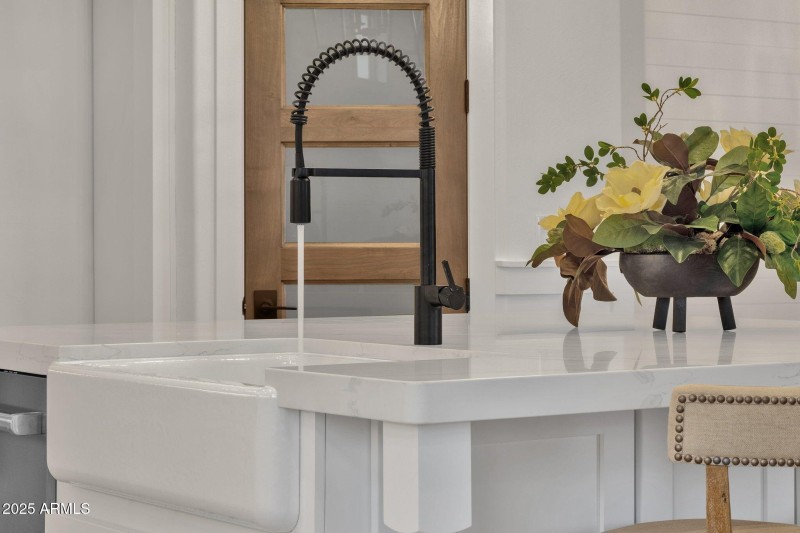 farmhouse sink upgrades