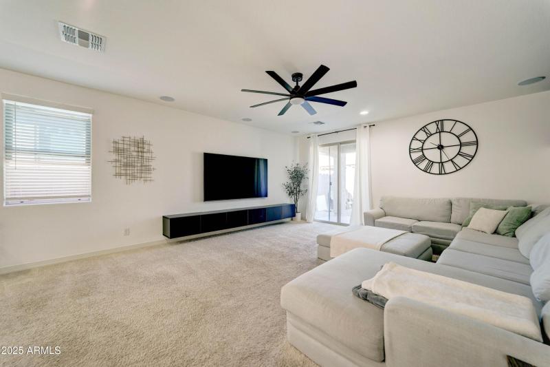 19756 W Rancho Dr-11