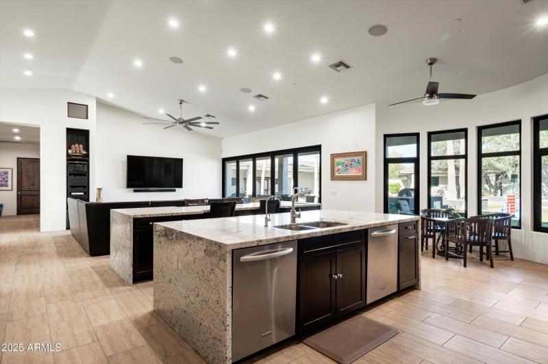 13-8038 E Desert Cove Ave-13