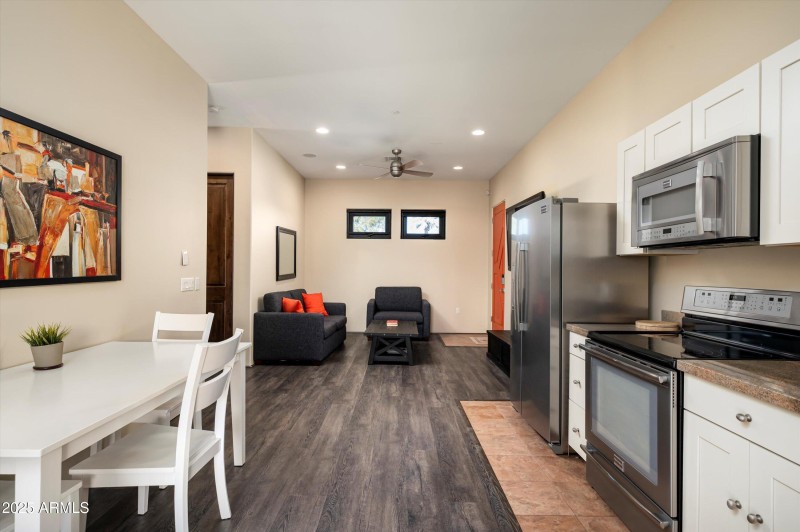 29-8038 E Desert Cove Ave-29