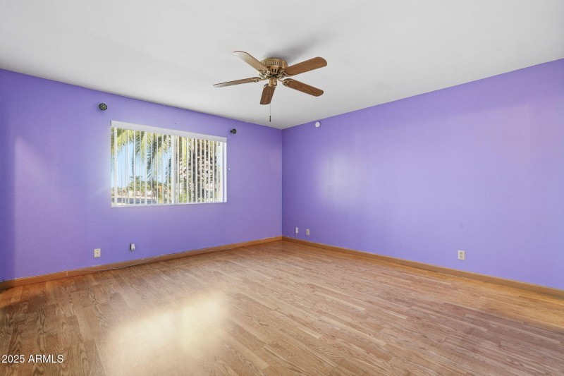 Racine - primary bedroom