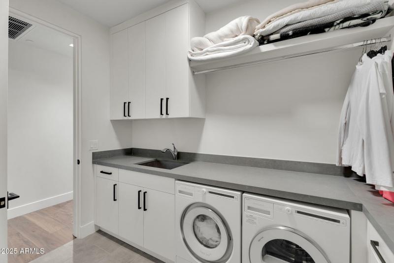 32-web-or-mls-Phoenician Blvd-22