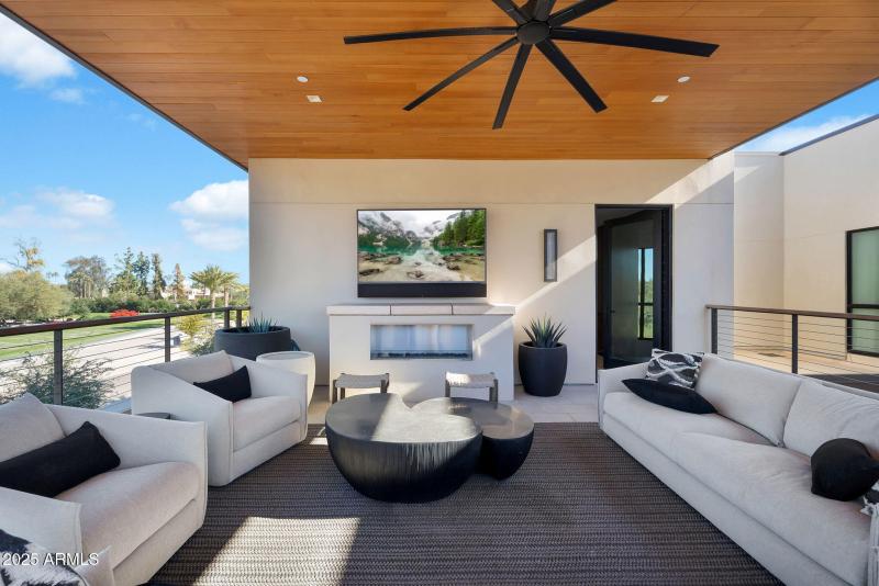 42-web-or-mls-Phoenician Blvd-37