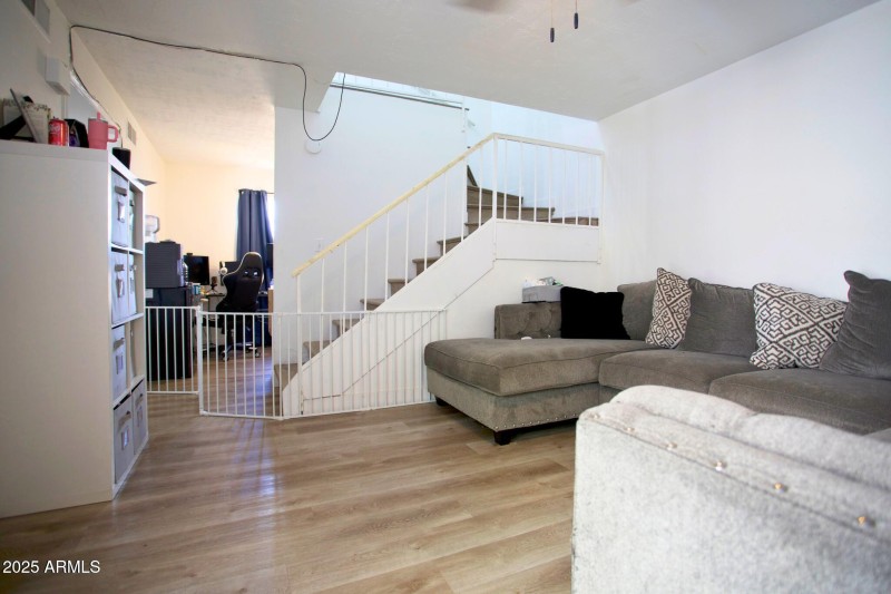 20250729175620216664000000-o