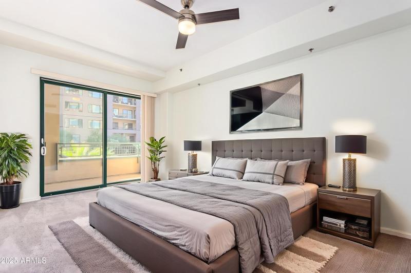 0021-Vernon-21 - Bedroom - Industrial -