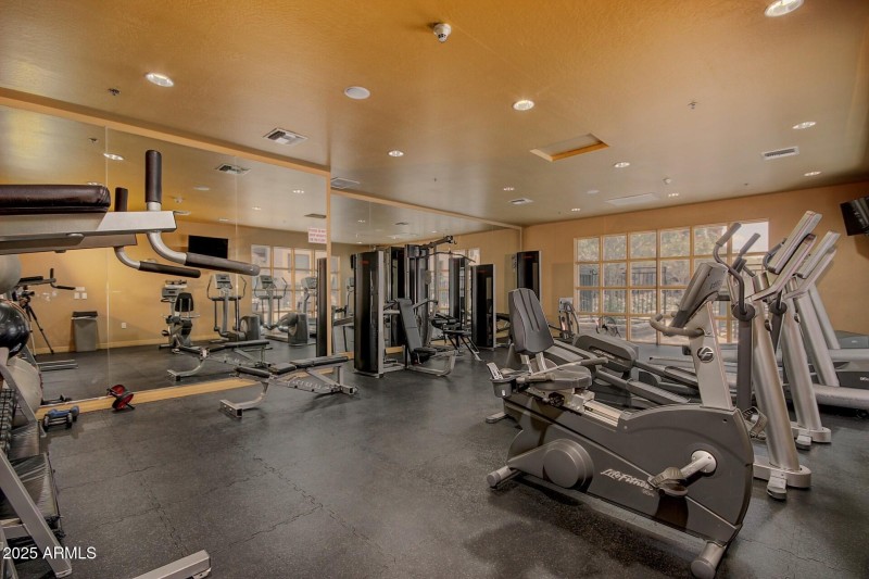 0027-Tapestry on Central 17 (15)