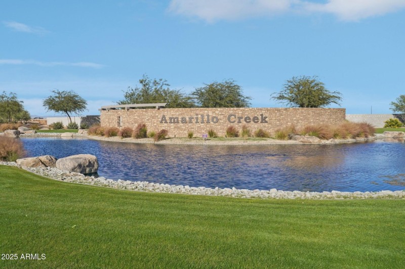 01-web-or-mls-W Mellen Ln-0512-914