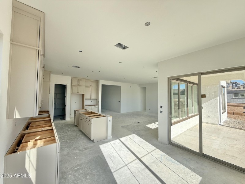 012 Nook adjacent Kitchen