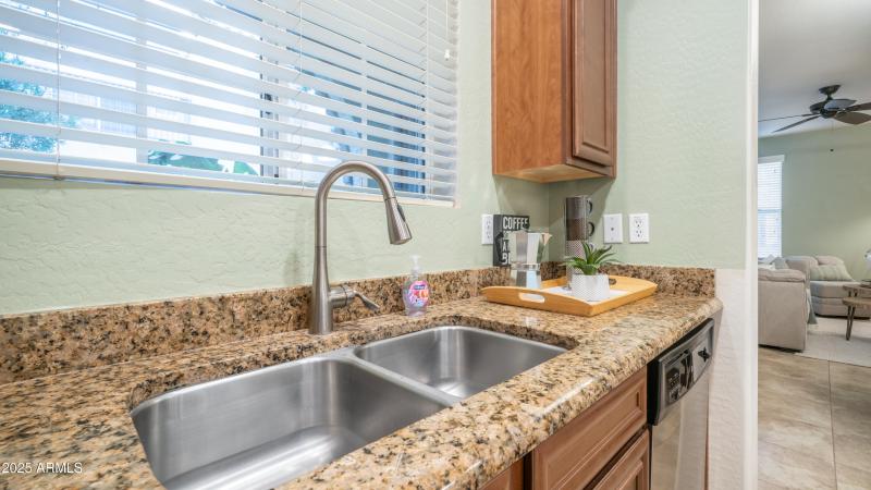 4732 E Portola Valley Dr Unit 102-16