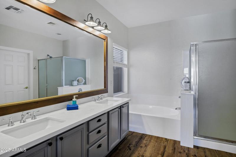 3402 E Thornton Ave-35