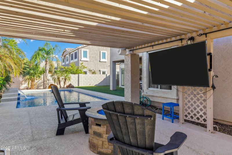 3402 E Thornton Ave-47