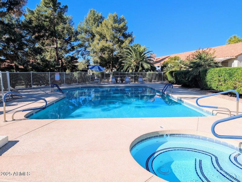 Parkside at the Galleria pool and spa