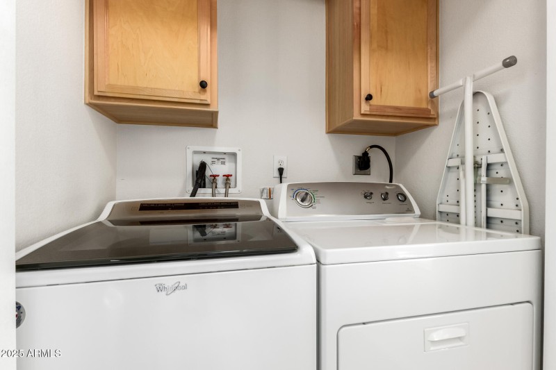 3301 S Goldfield Rd 2006