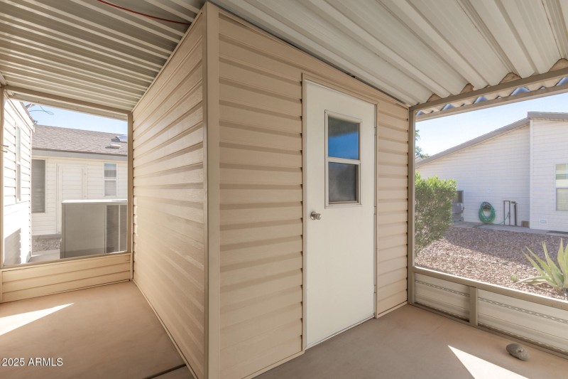 3301 S Goldfield Rd 2006