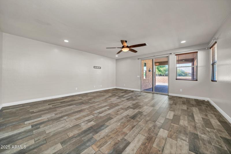 26310 N 131st Dr-9_(2048)