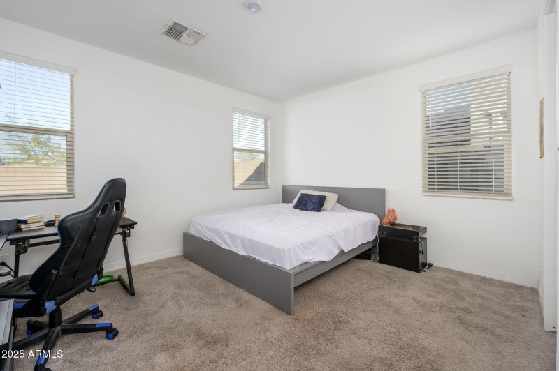 5-web-or-mls-Sells-13