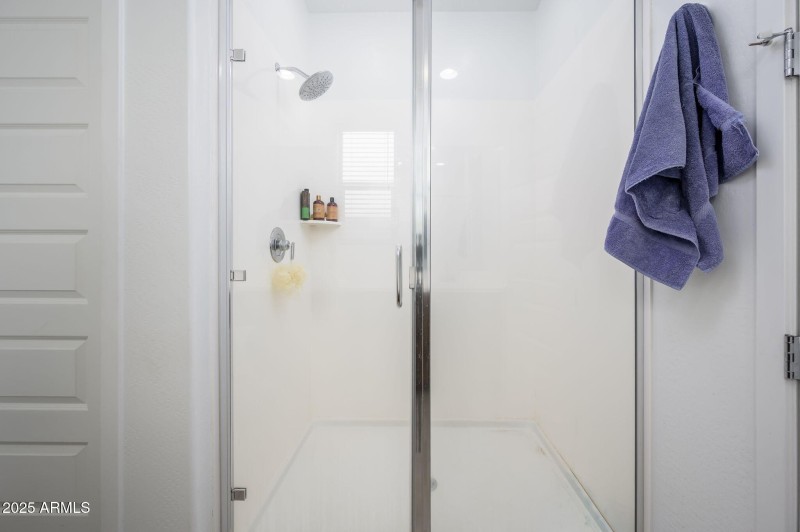 7-web-or-mls-Sells-15