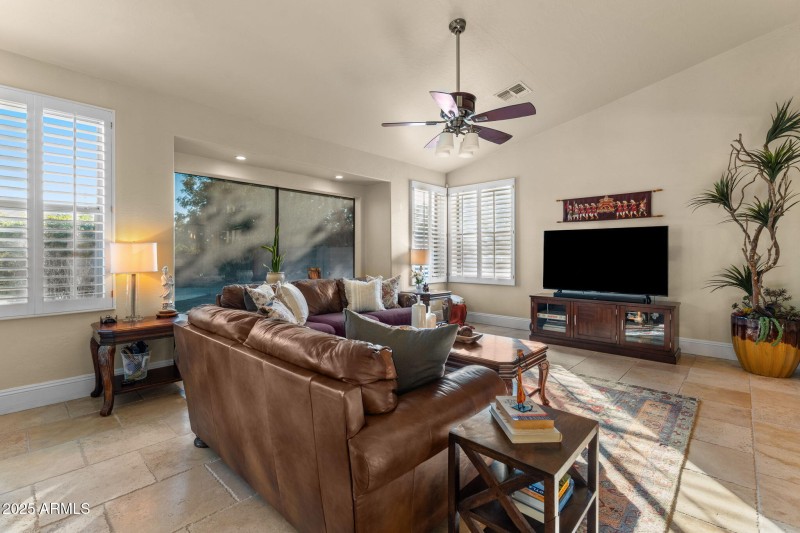 17-web-or-mls-DSC02034