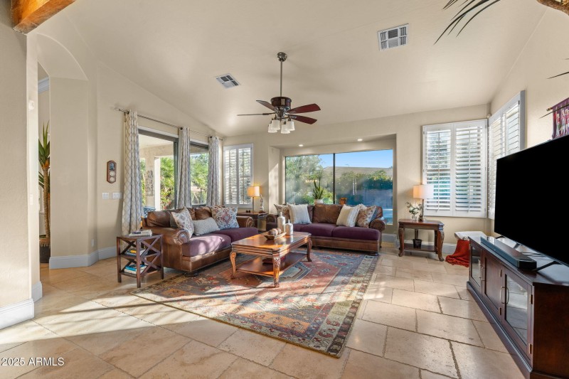 18-web-or-mls-DSC02039