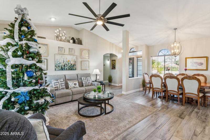 DINING AREA IN GREAT ROOM